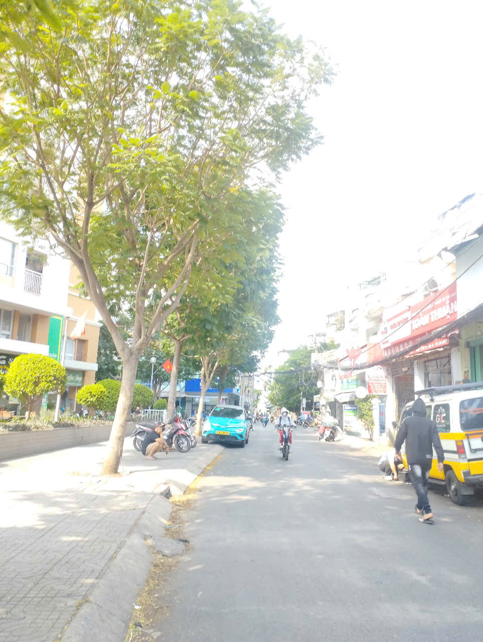 Bán Nhà Khuông Việt - HXH 8m Kinh Doanh - 4 tầng Ngay Đầm Sen - Ảnh chính